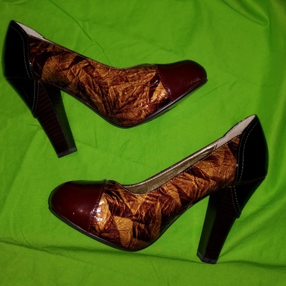 <Naughty Monkey> Geometric Heel Pump, Size 6.5 - Picture 3 of 8